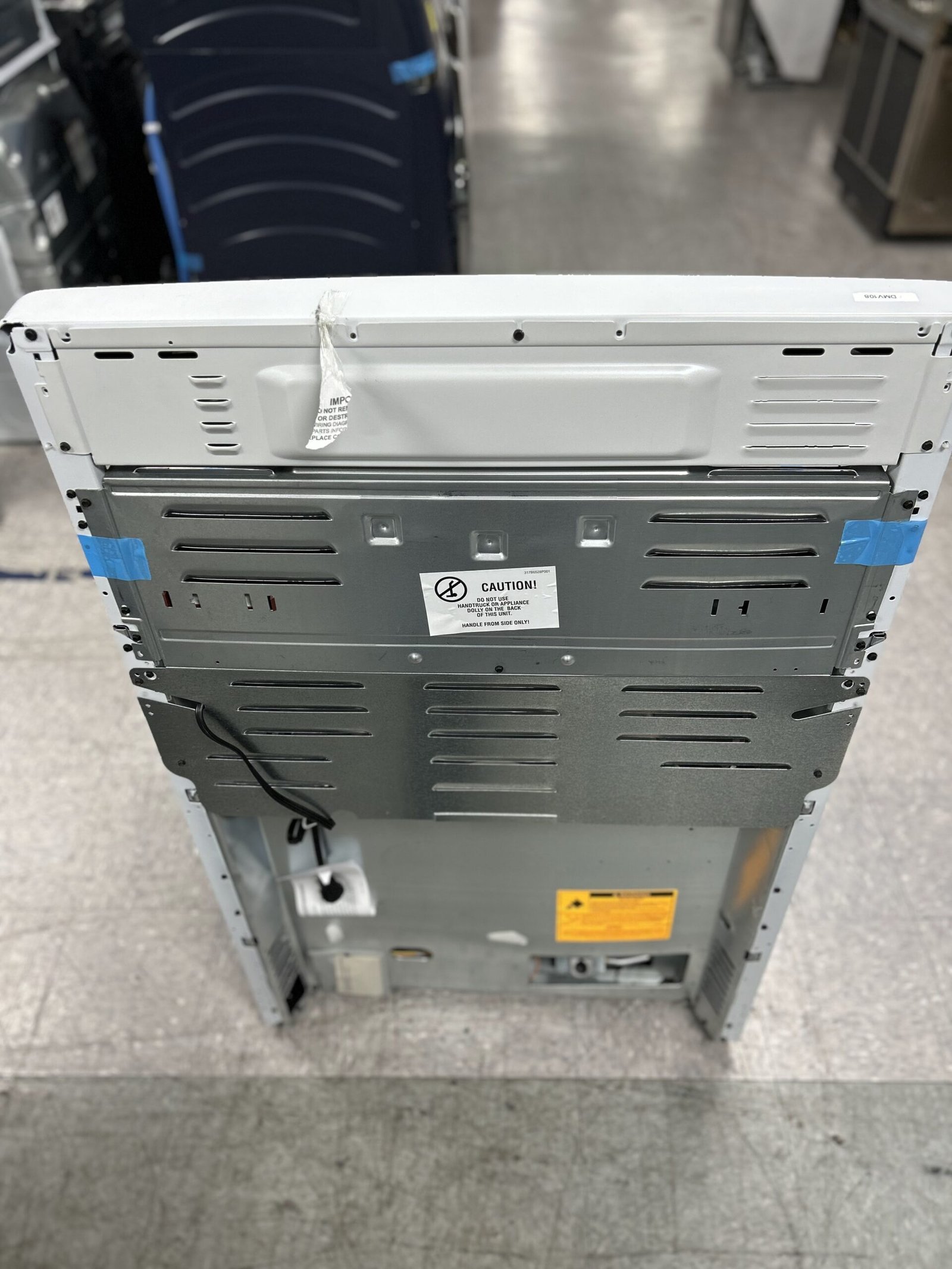 GE New Gas Range Oven - Image 8