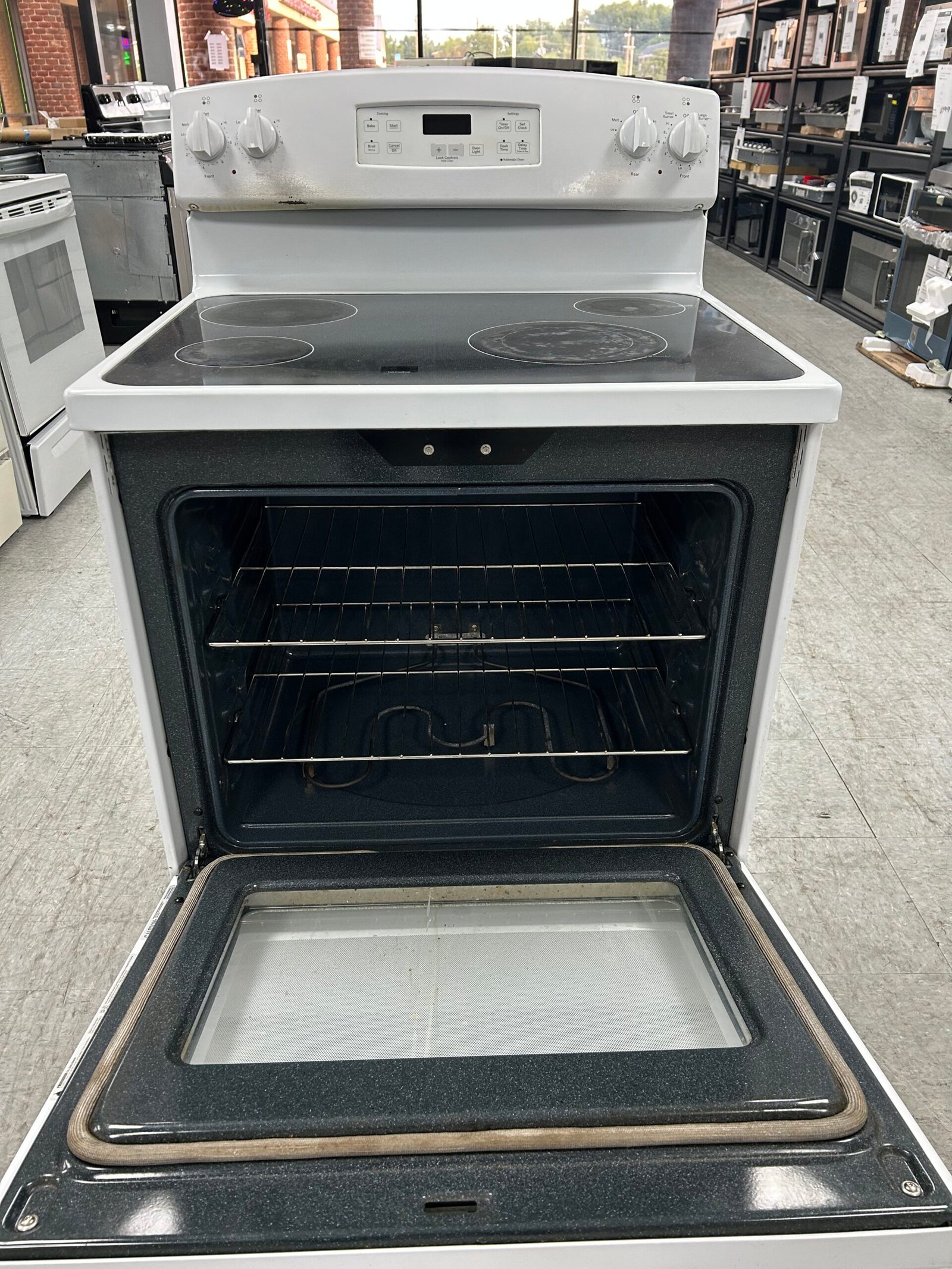 GE Used Electric Range Oven - Image 14