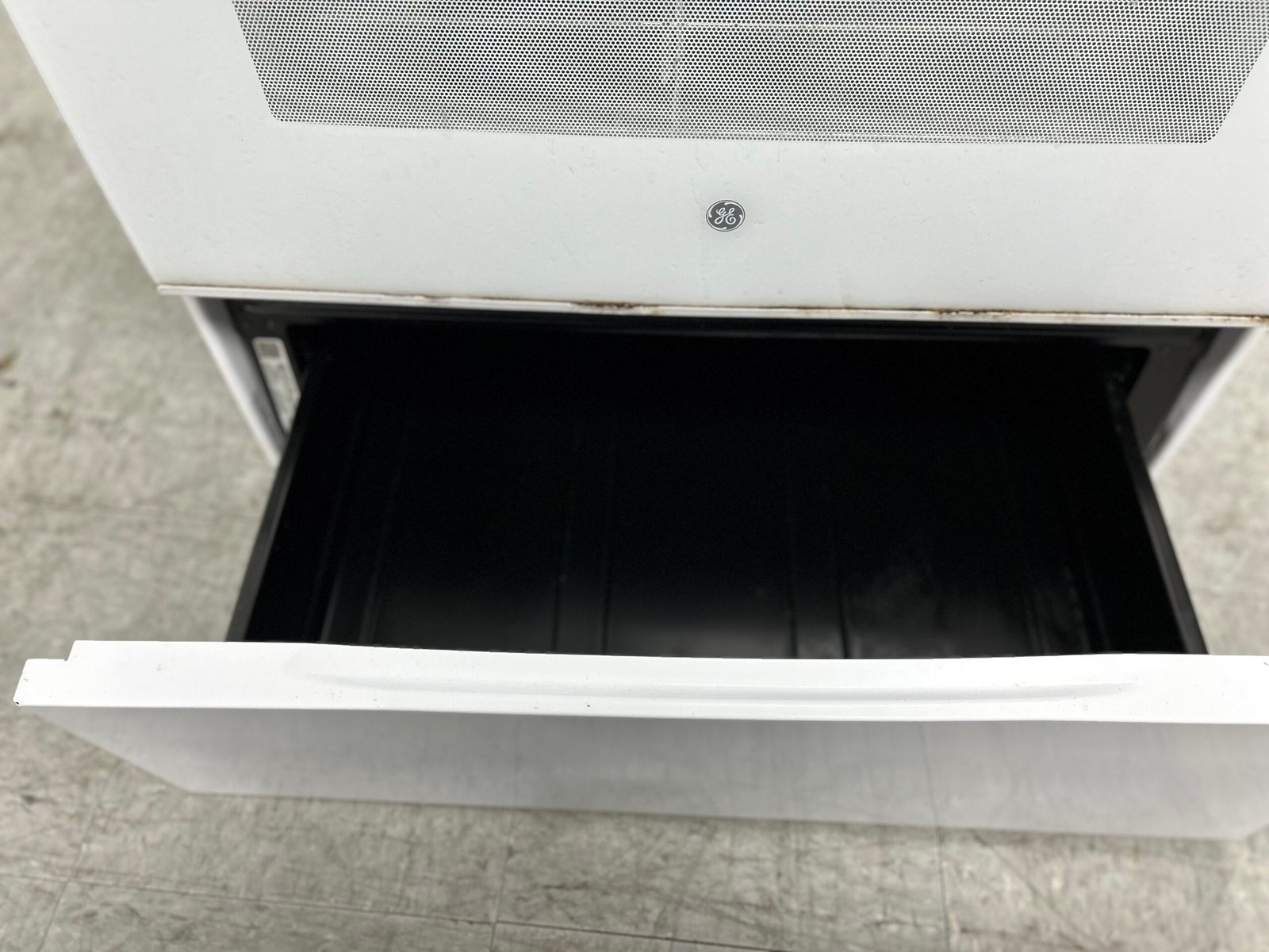 GE Used Electric Range Oven - Image 7