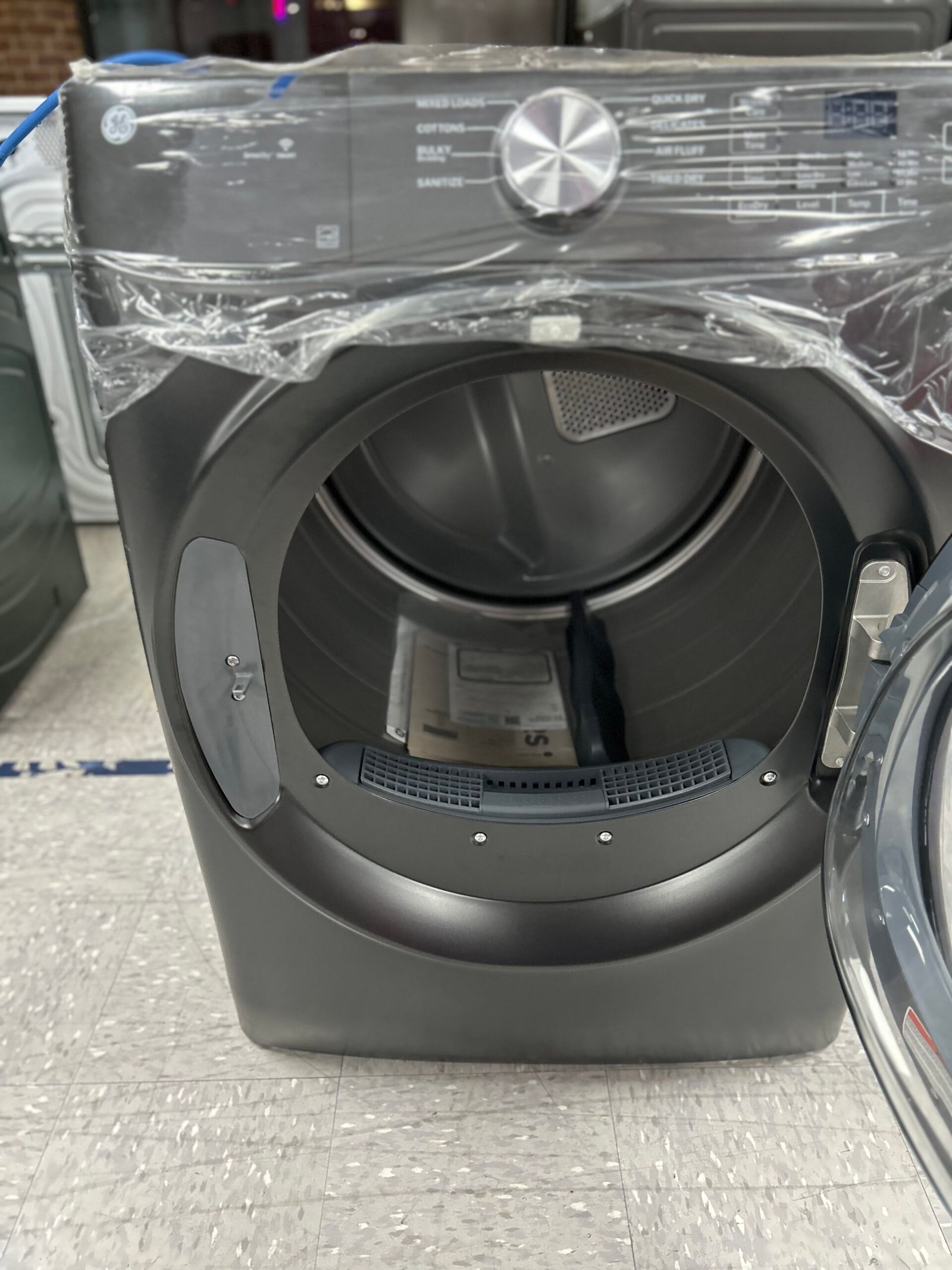 GE New Dryer - Image 4