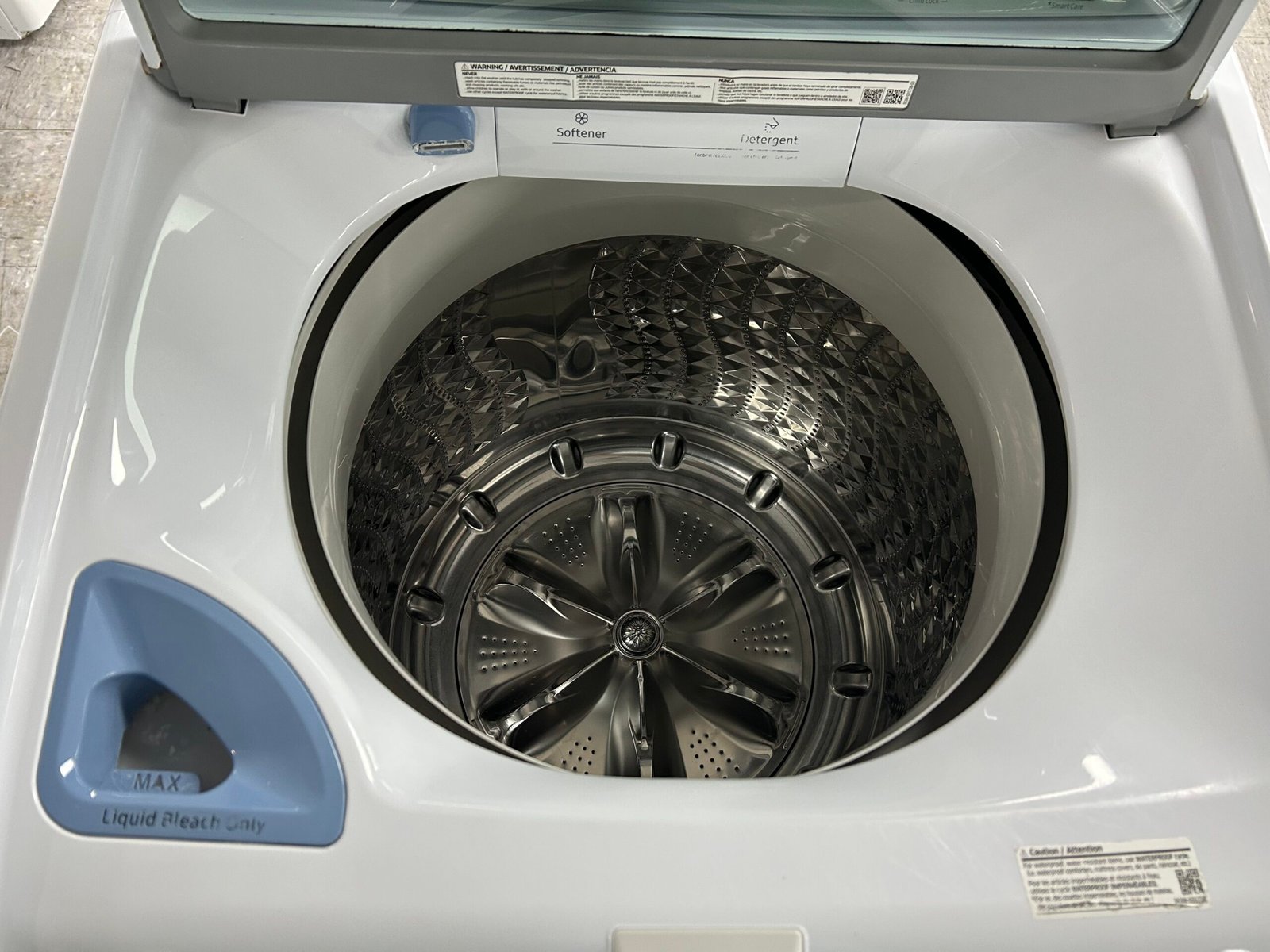 Samsung Top Load Washer & Electric Dryer Set - Image 4