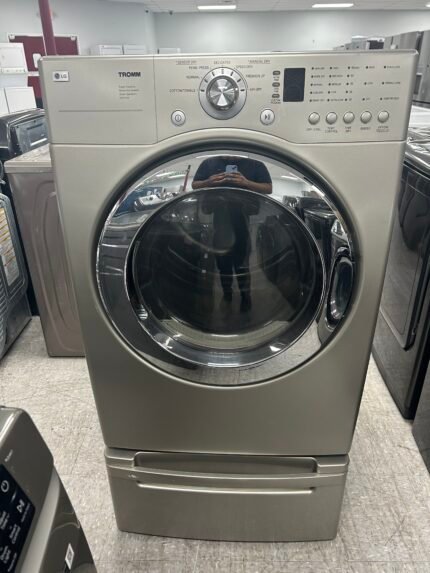 LG DLE3733S Electric Dryer