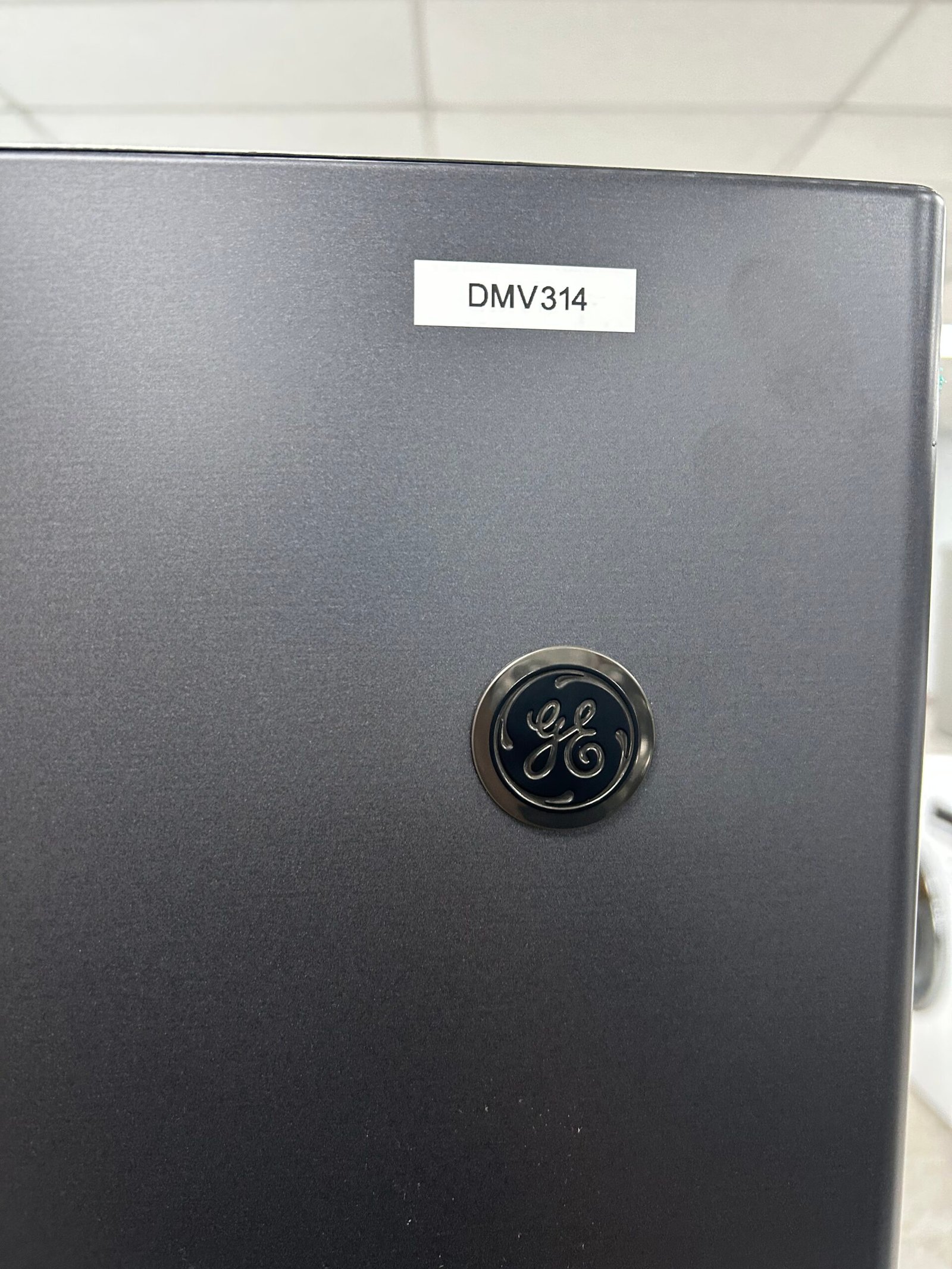 GE GFE28GELPDS French Door Refrigerator - Image 4