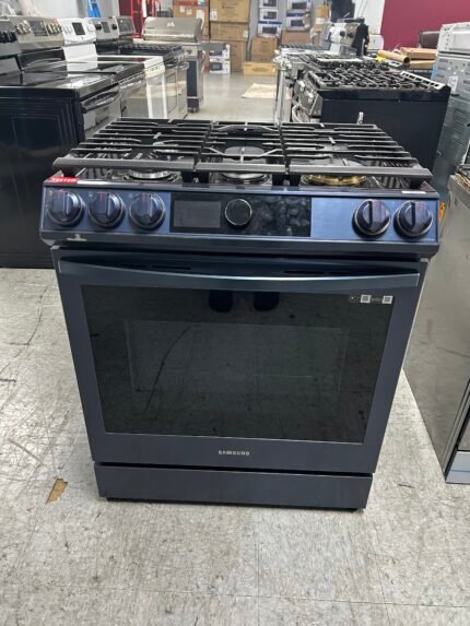 Samsung 30″ Slide-In Gas Range
