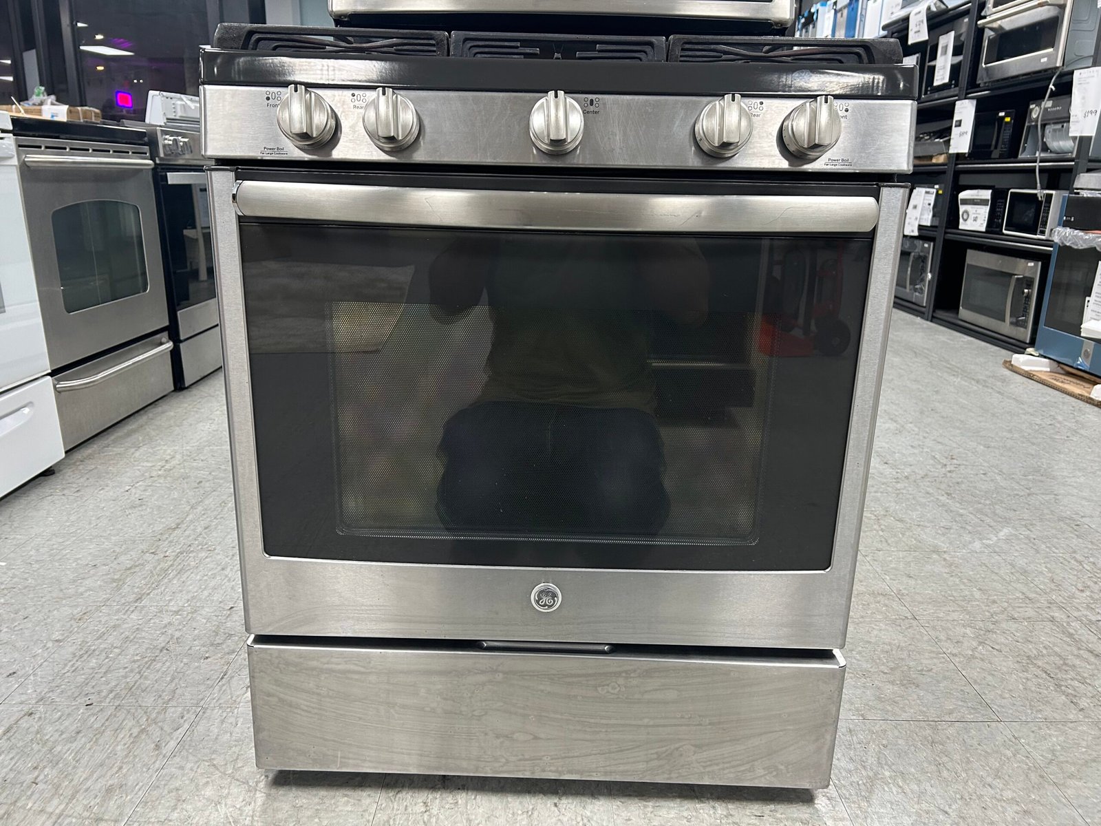 GE Profile PGB930SEJSS 30" Gas Convection Range - Image 5