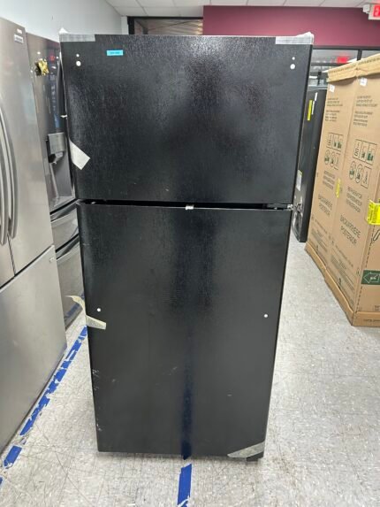 GE 28″ Top Freezer Refrigerator
