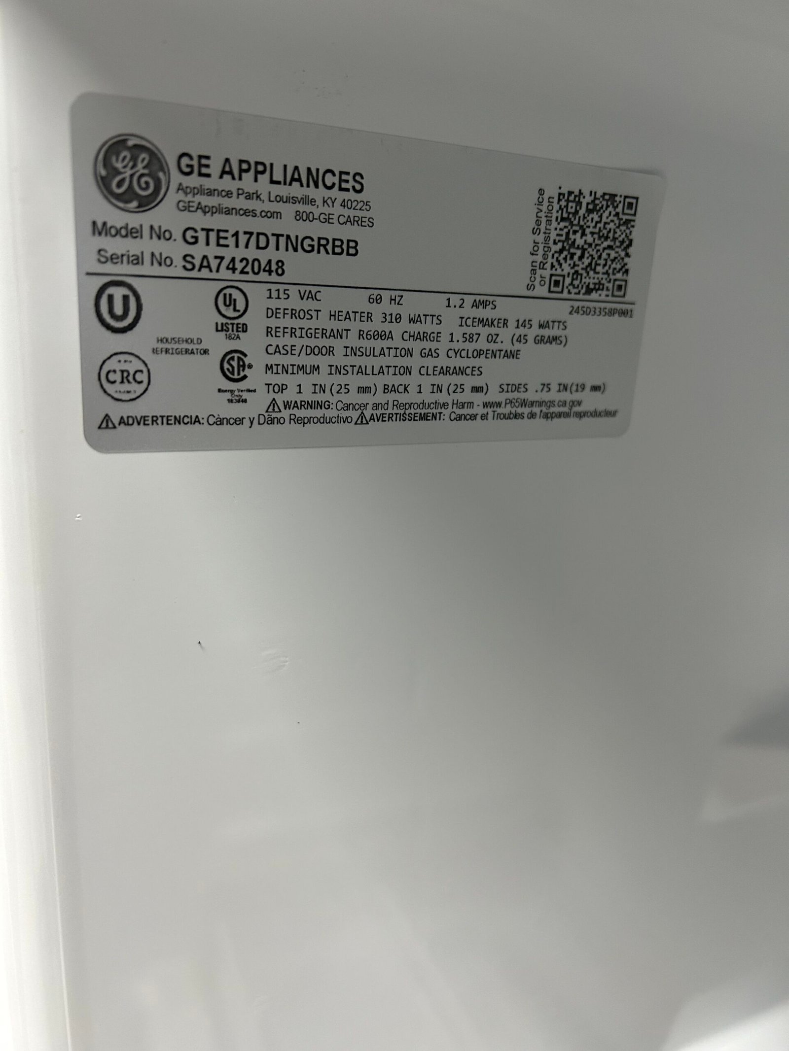 GE 28″ Top Freezer Refrigerator - Image 5