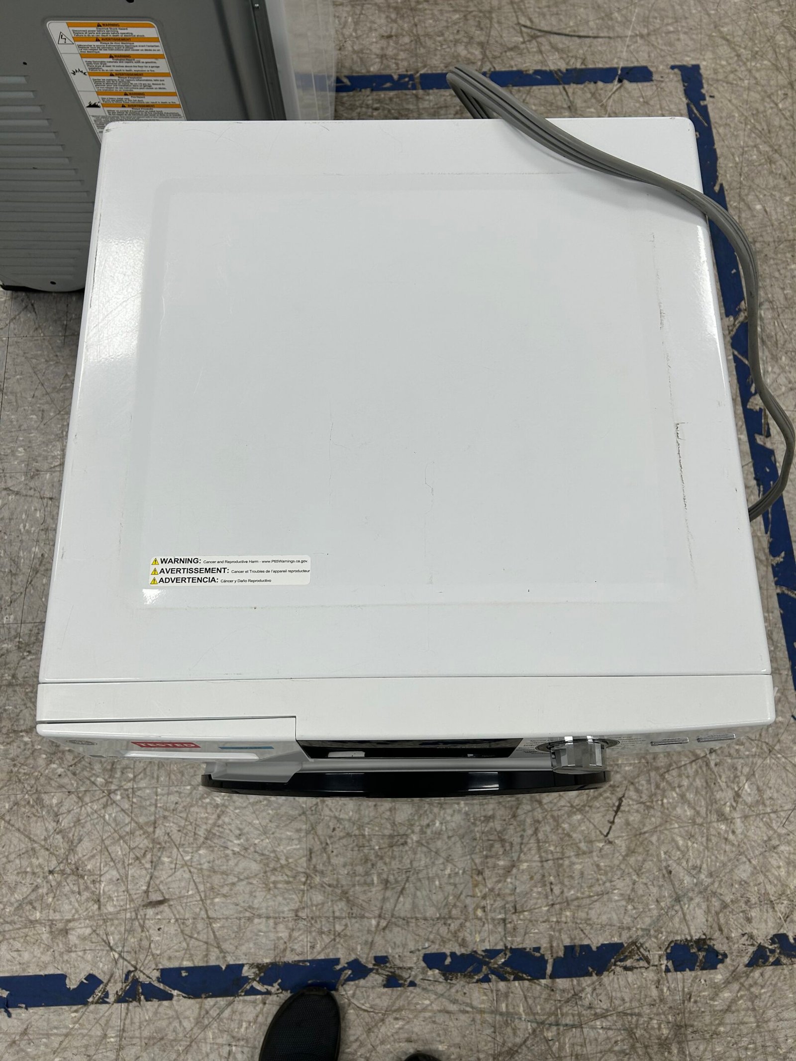GE 4.1 cu. ft. Ventless Electric Dryer - Image 6