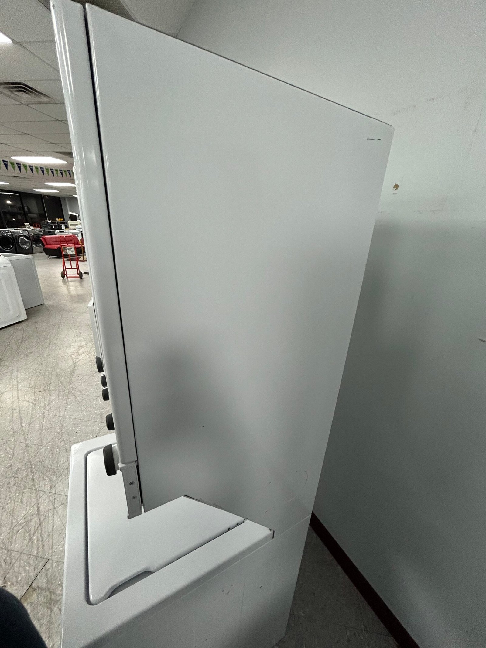 Kenmore 24″ Stacked Laundry Center - Image 7