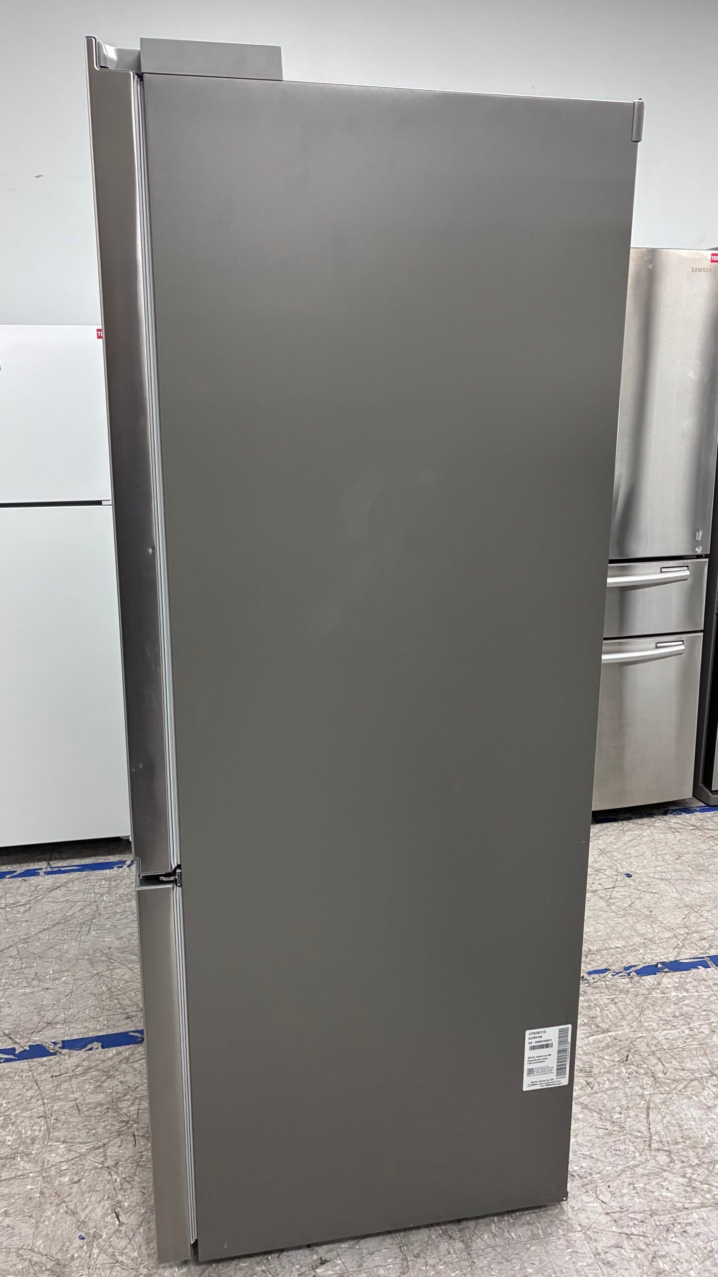 LG 36″ Counter-Depth French Door Refrigerator - Image 2