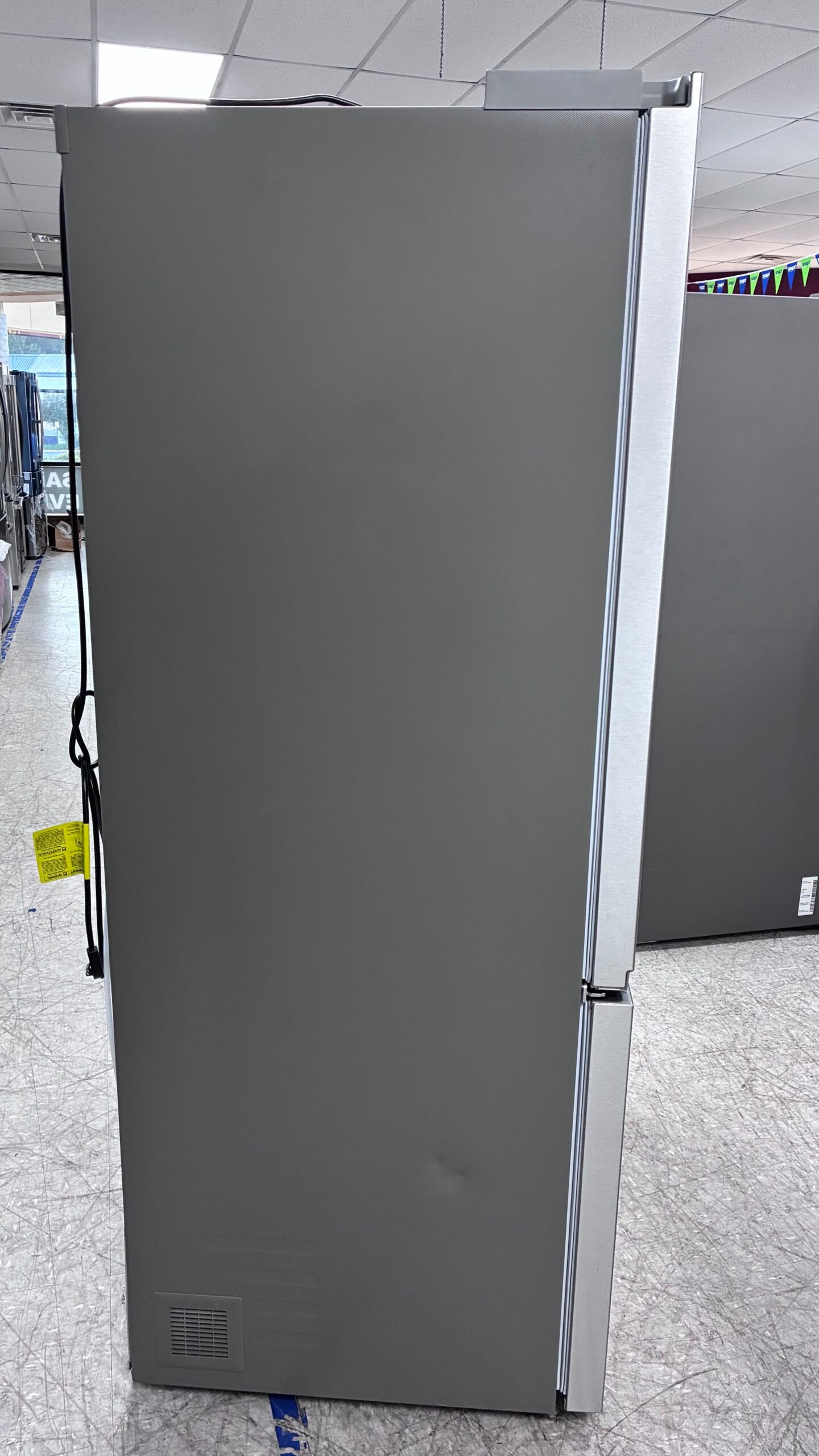 LG 36″ Counter-Depth French Door Refrigerator - Image 3