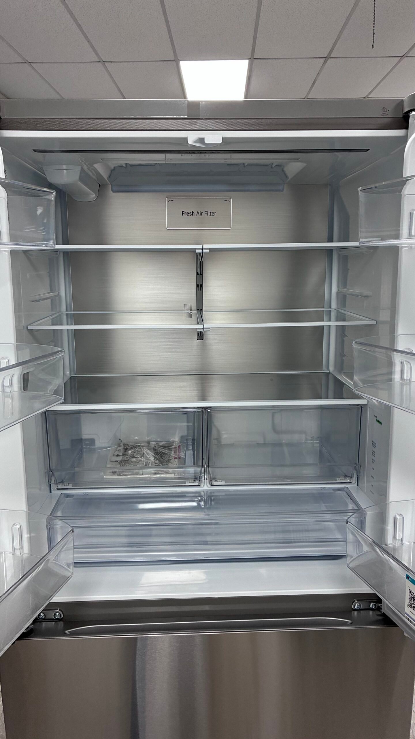 LG 36″ Counter-Depth French Door Refrigerator - Image 6