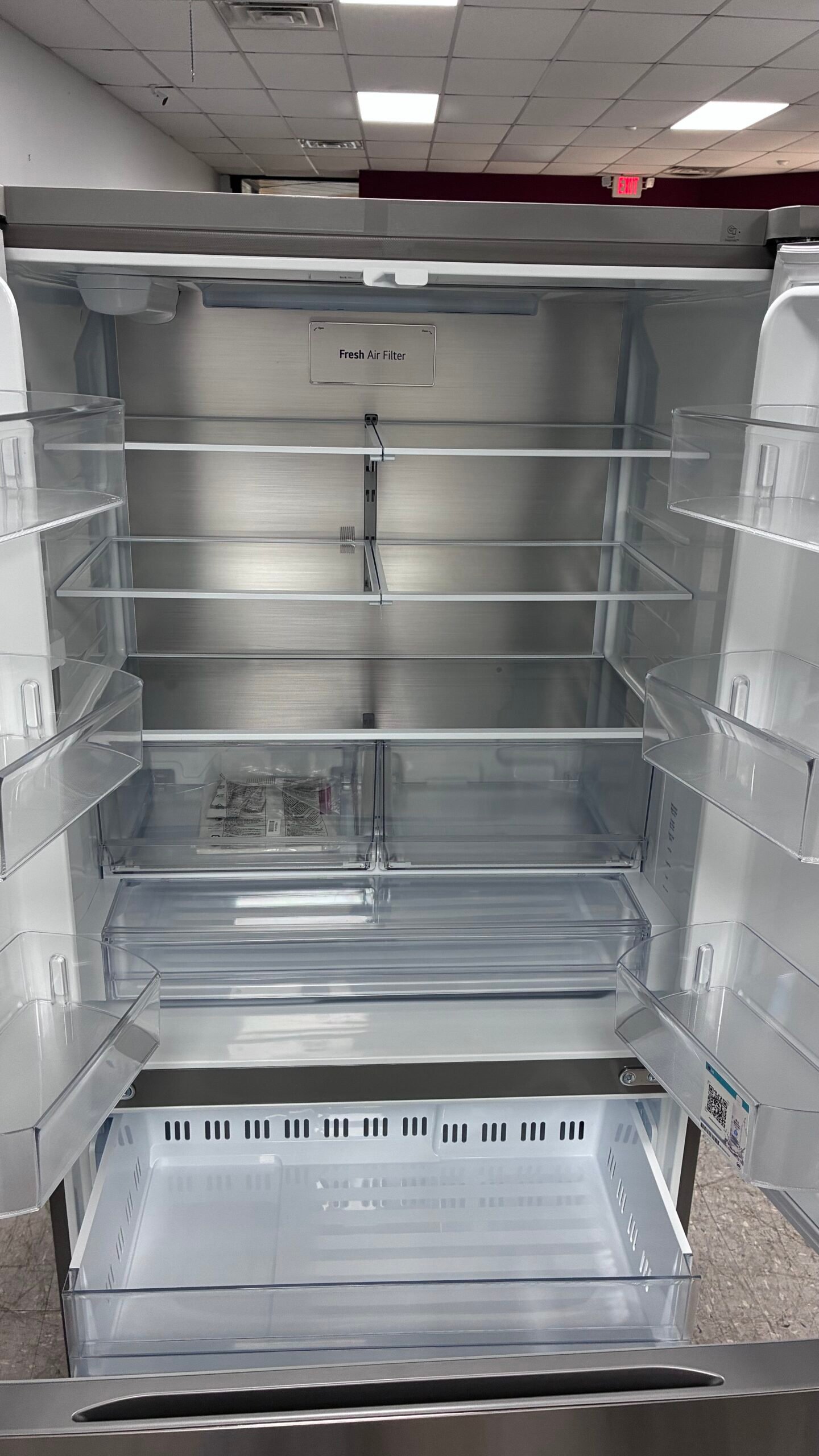 LG 36″ Counter-Depth French Door Refrigerator - Image 7
