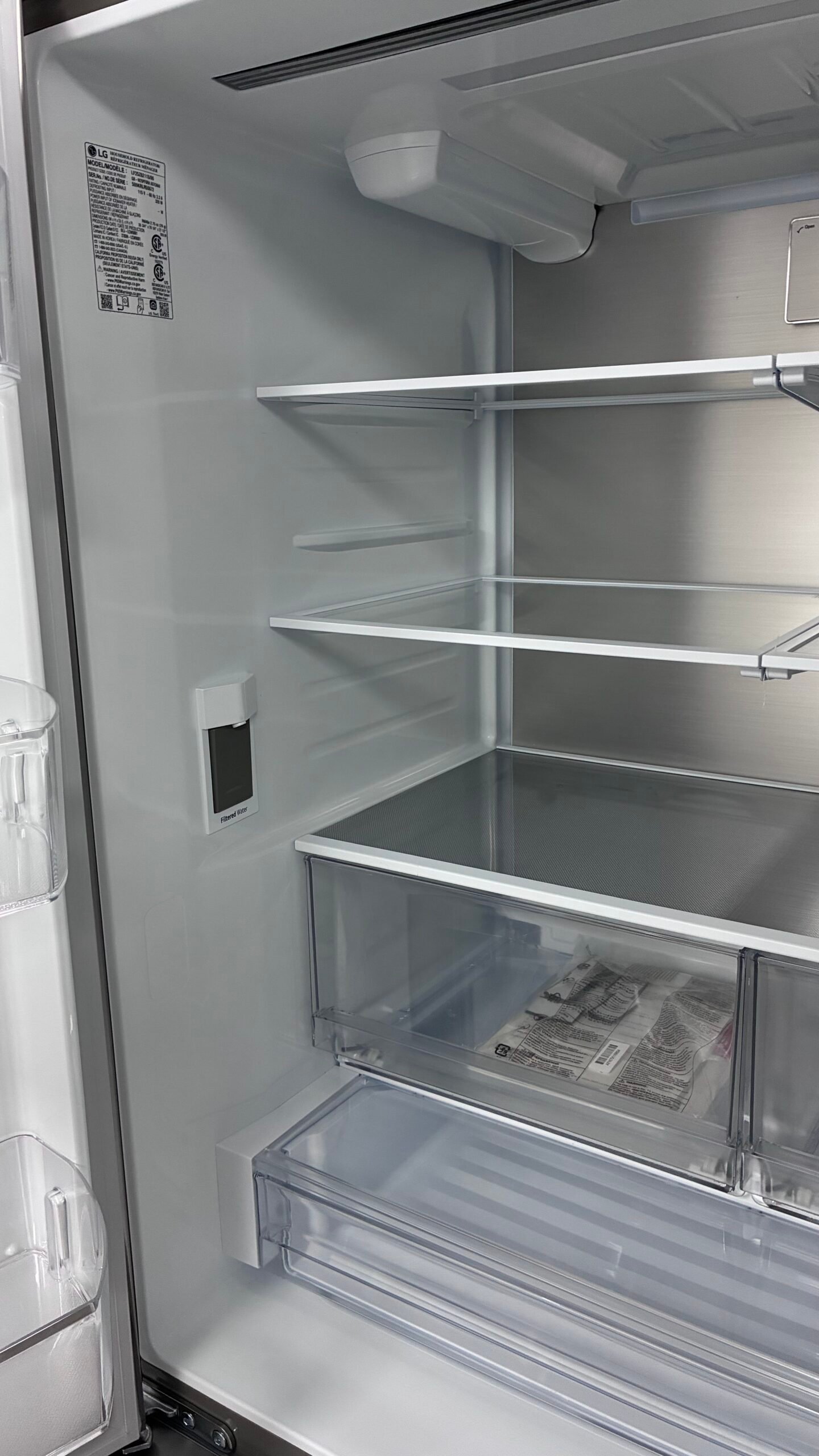 LG 36″ Counter-Depth French Door Refrigerator - Image 9