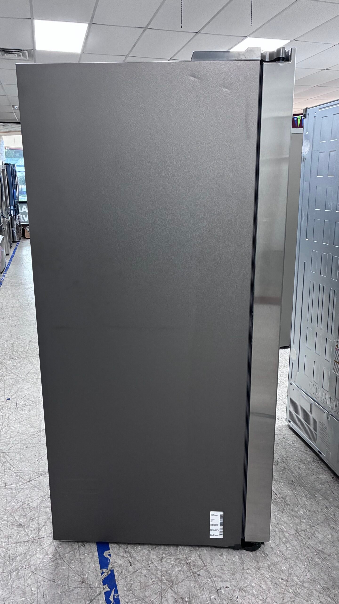 Samsung 36″ Side-by-Side Refrigerator - Image 6