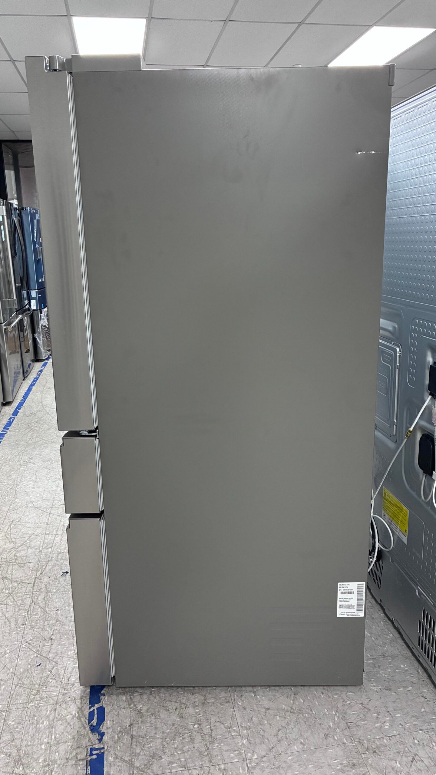 LG 36″ French Door Refrigerator - Image 4