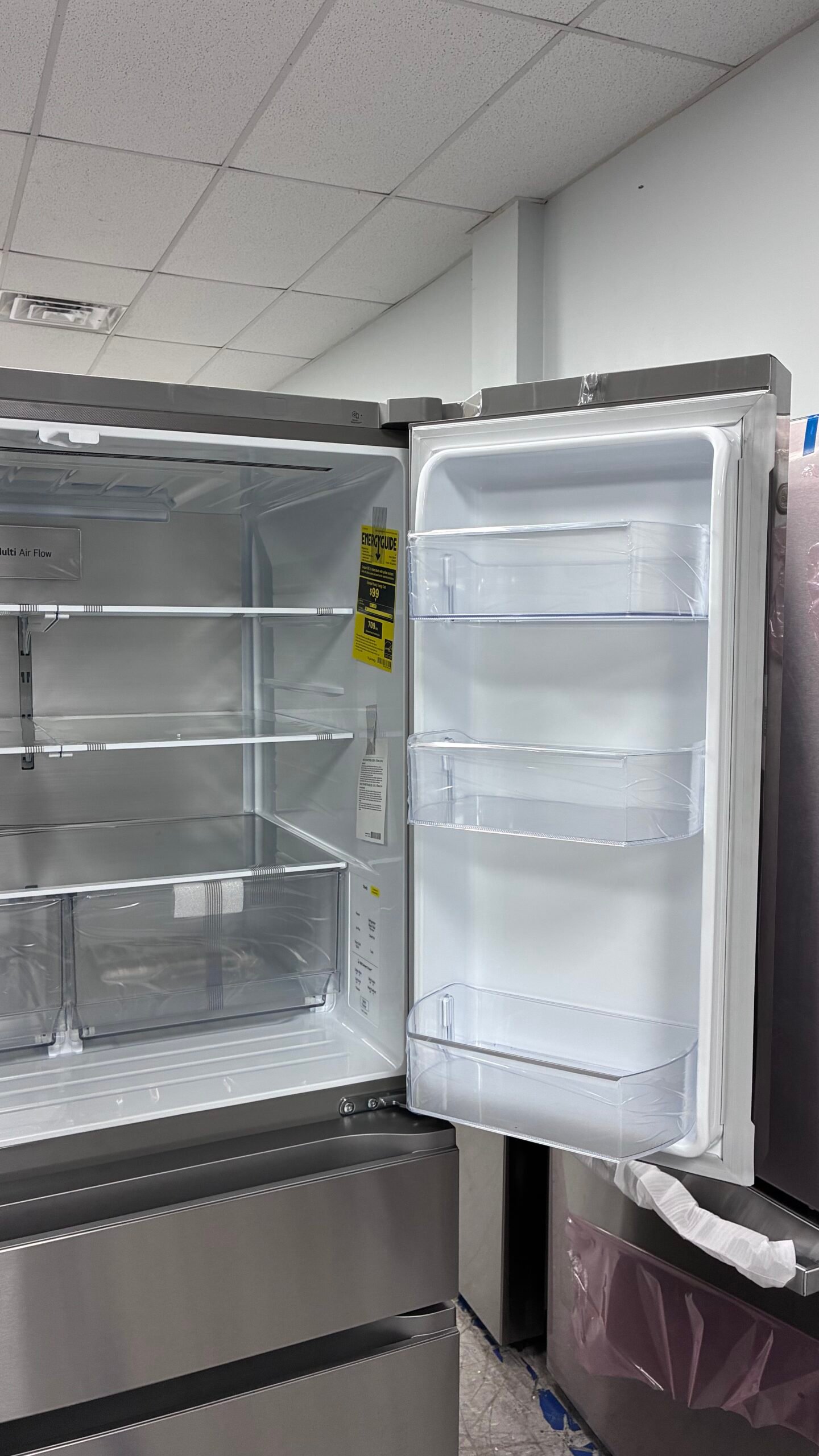 LG 36″ French Door Refrigerator - Image 7