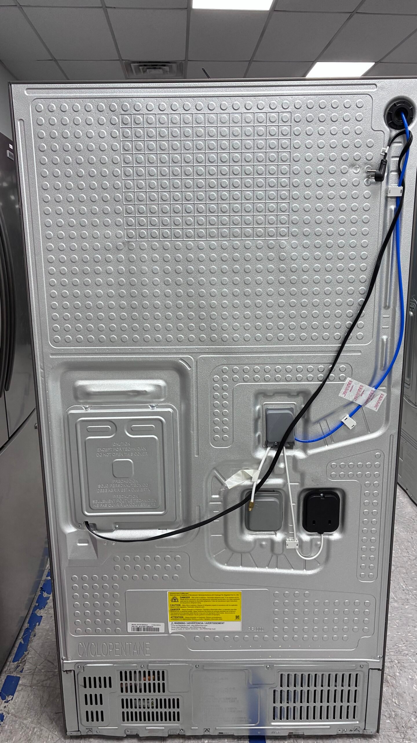 Samsung 36″ Bespoke French Door Refrigerator - Image 3