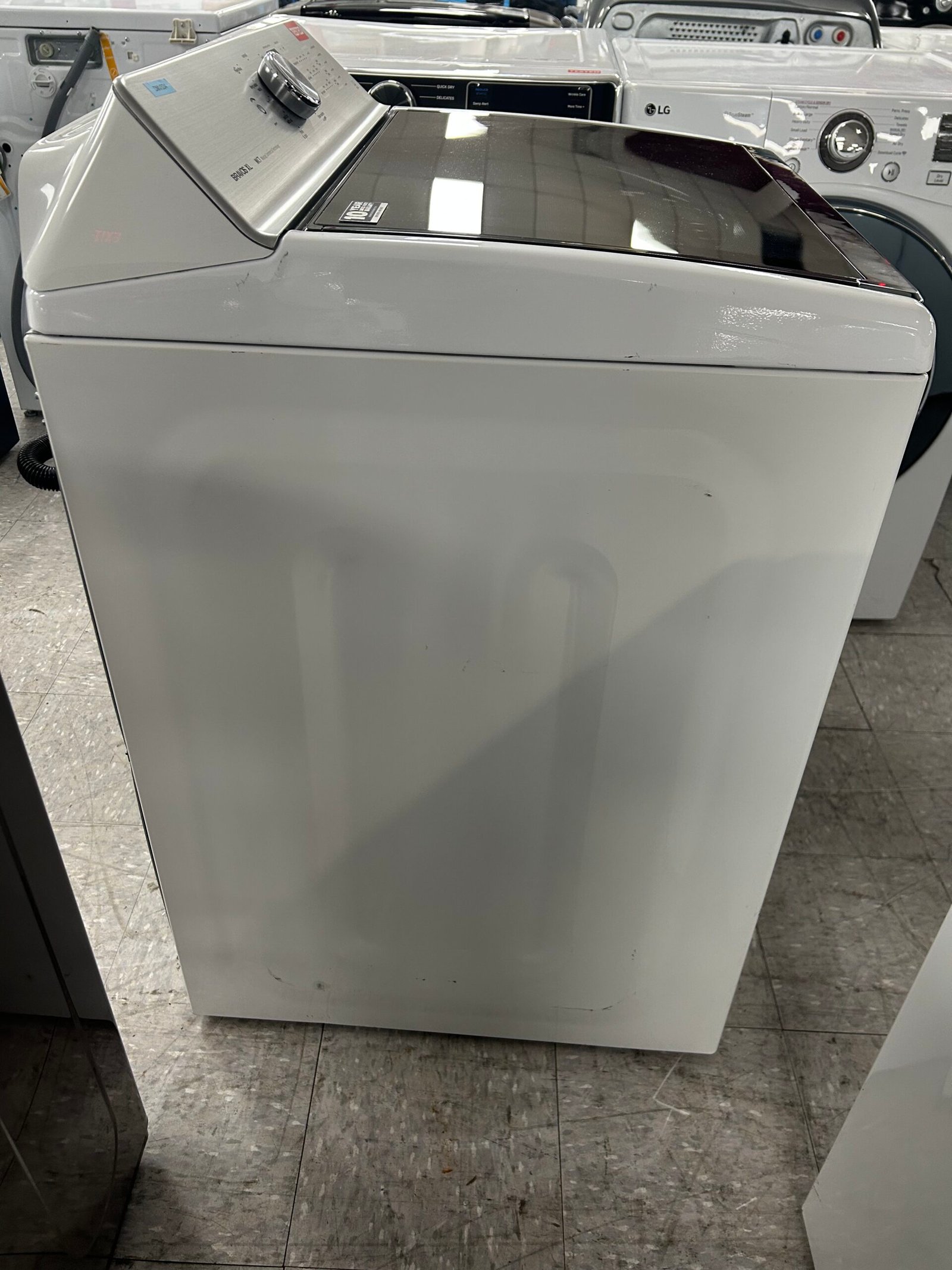 Maytag 5.3 cu. ft. Top Load Washer - Image 7