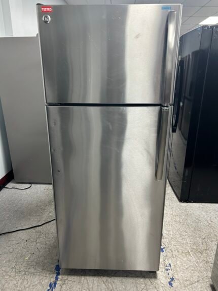 GE 28″ Top Freezer Refrigerator