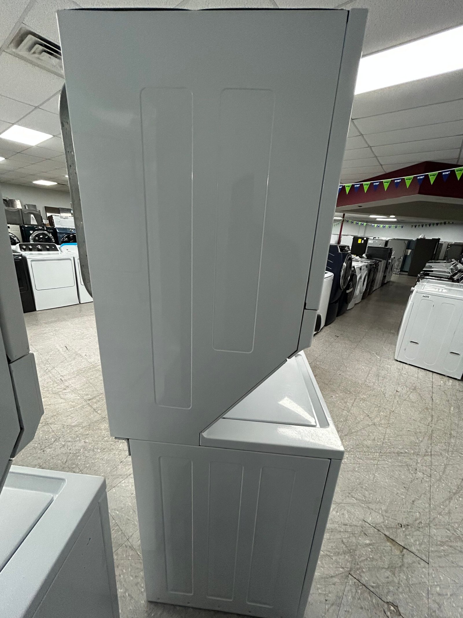 Kenmore 27″ Stacked Laundry Center - Image 8