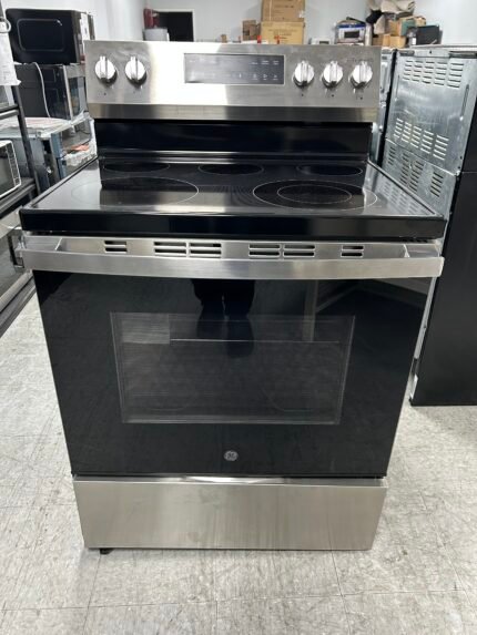 GE 30″ Freestanding Electric Range