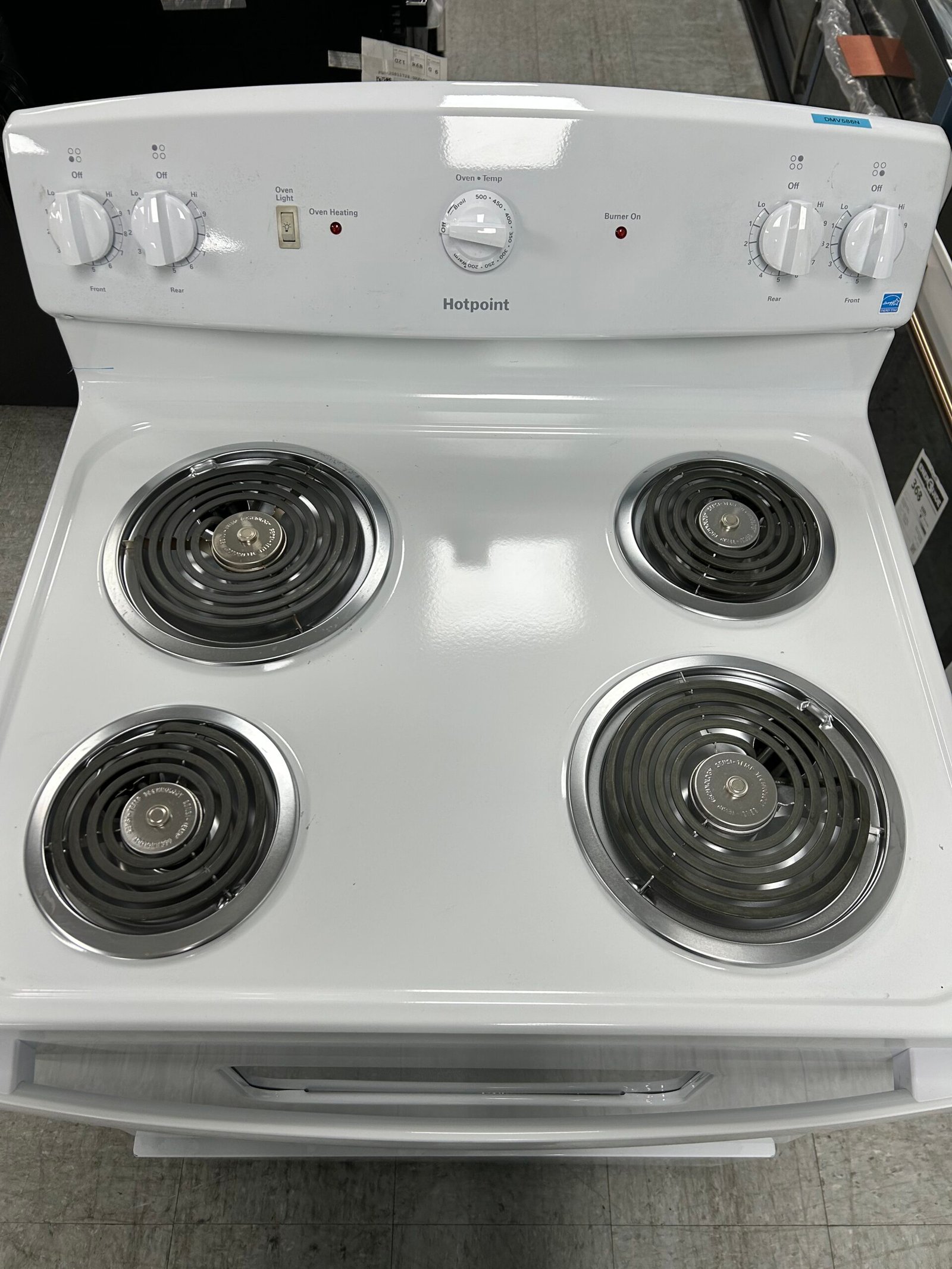 Hotpoint 30″ Freestanding Electric Range - Image 2