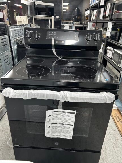 GE 30″ Freestanding Electric Range