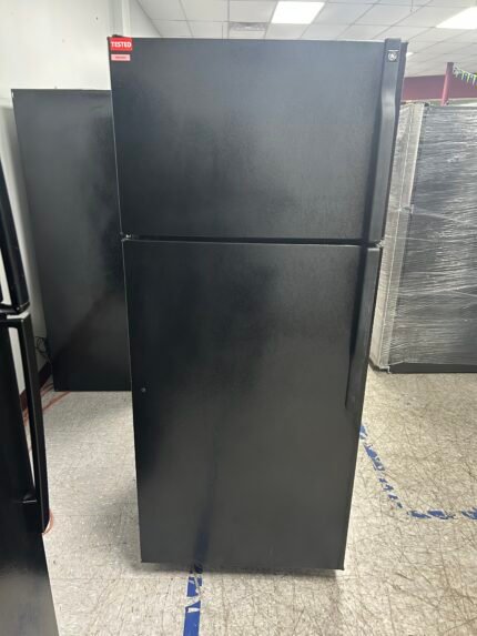 GE 28″ Top Freezer Refrigerator
