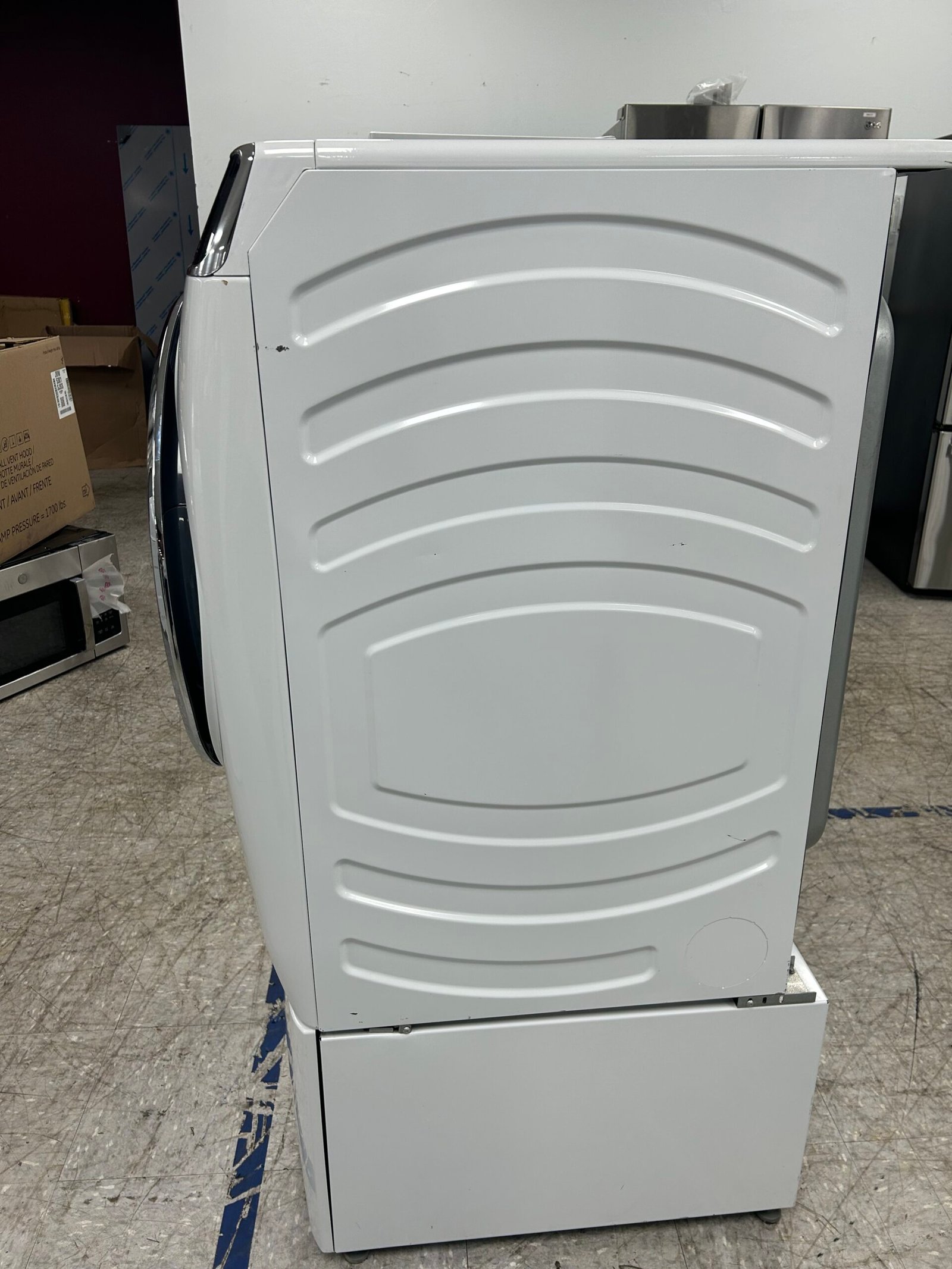 GE 7.8 cu. ft. Electric Dryer - Image 6