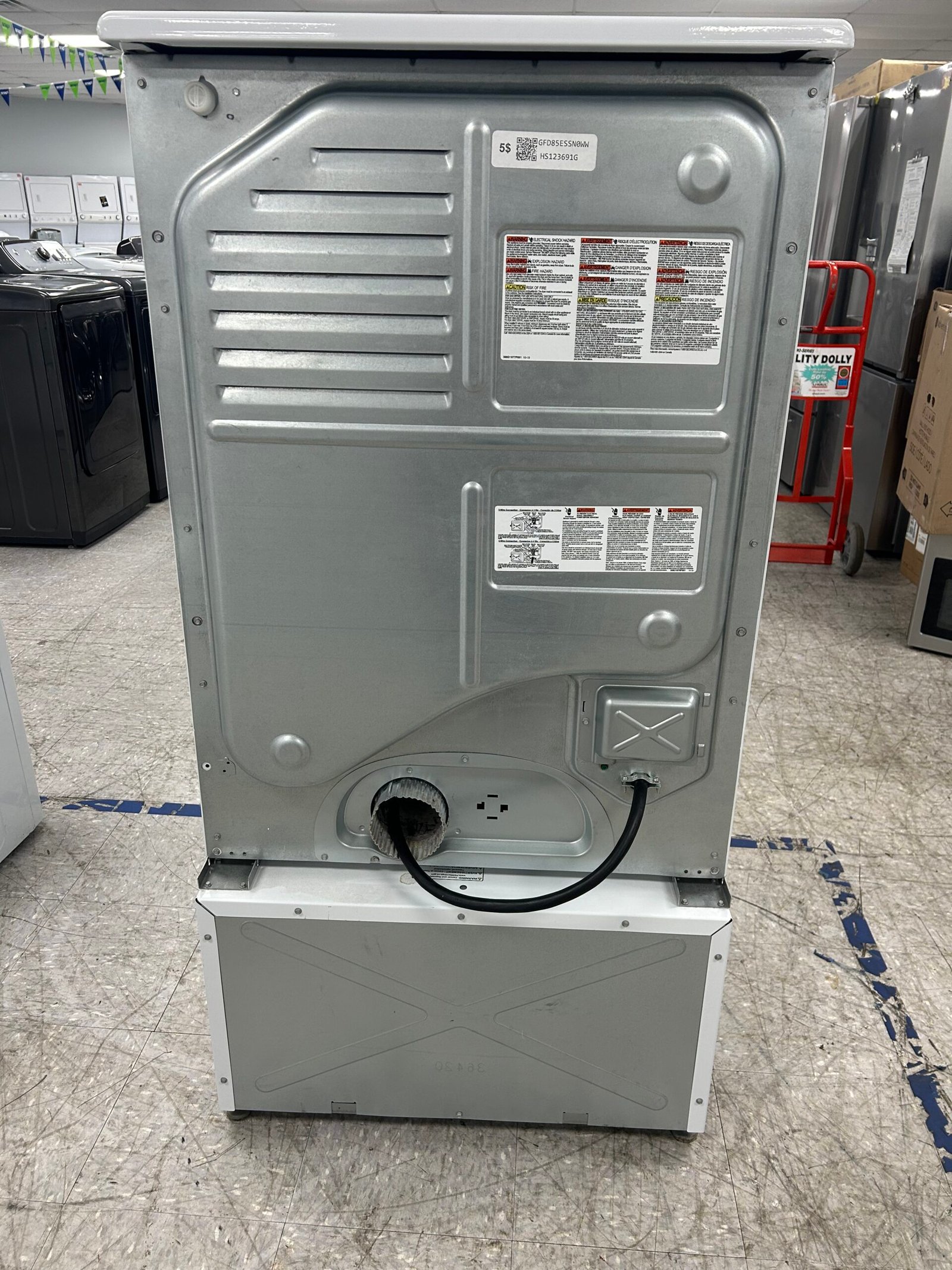 GE 7.8 cu. ft. Electric Dryer - Image 7