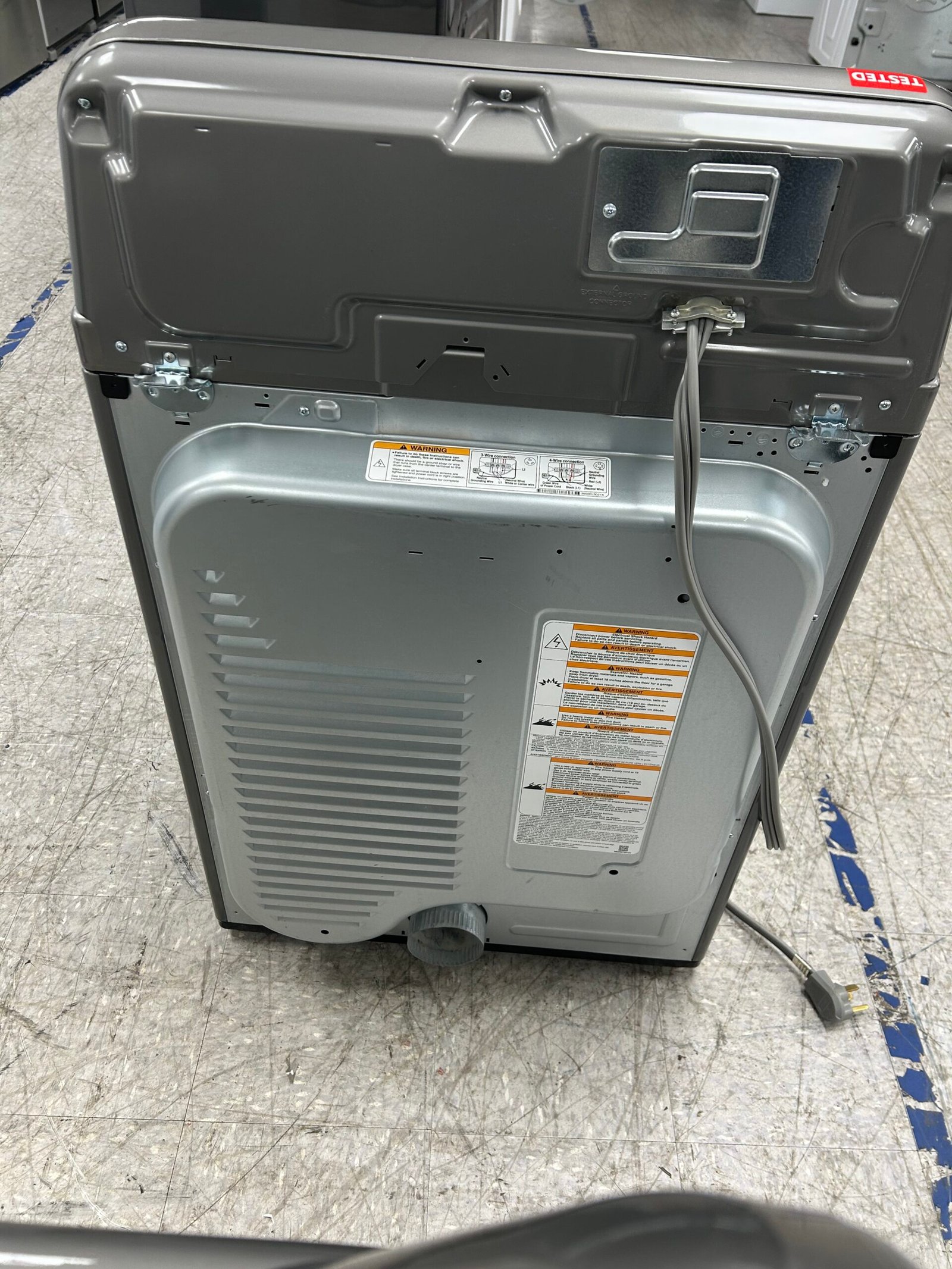 LG 7.3 cu. ft. Electric Dryer - Image 7